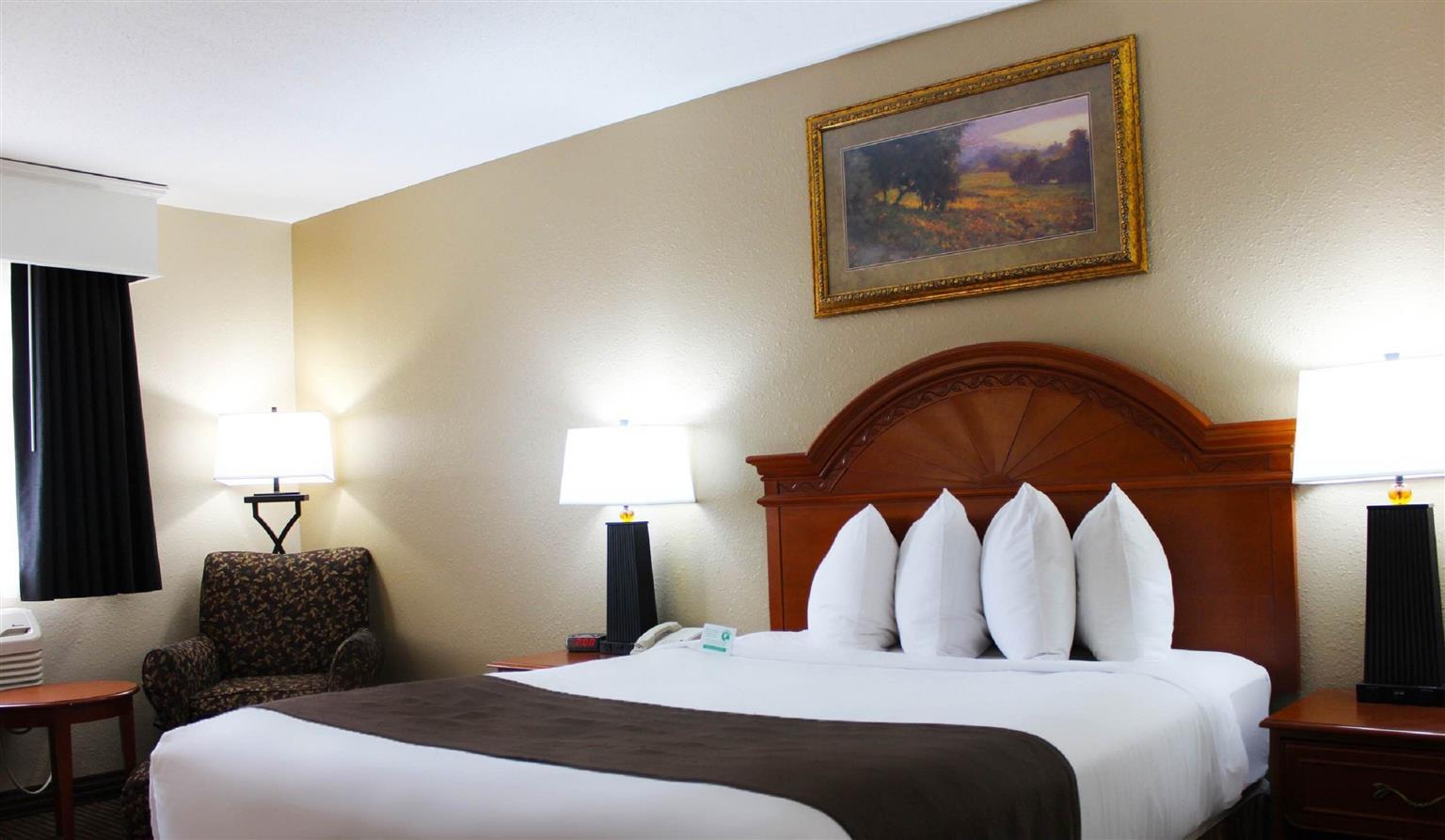 Revel Hotel Minot - Surestay Collection By Best Western Esterno foto